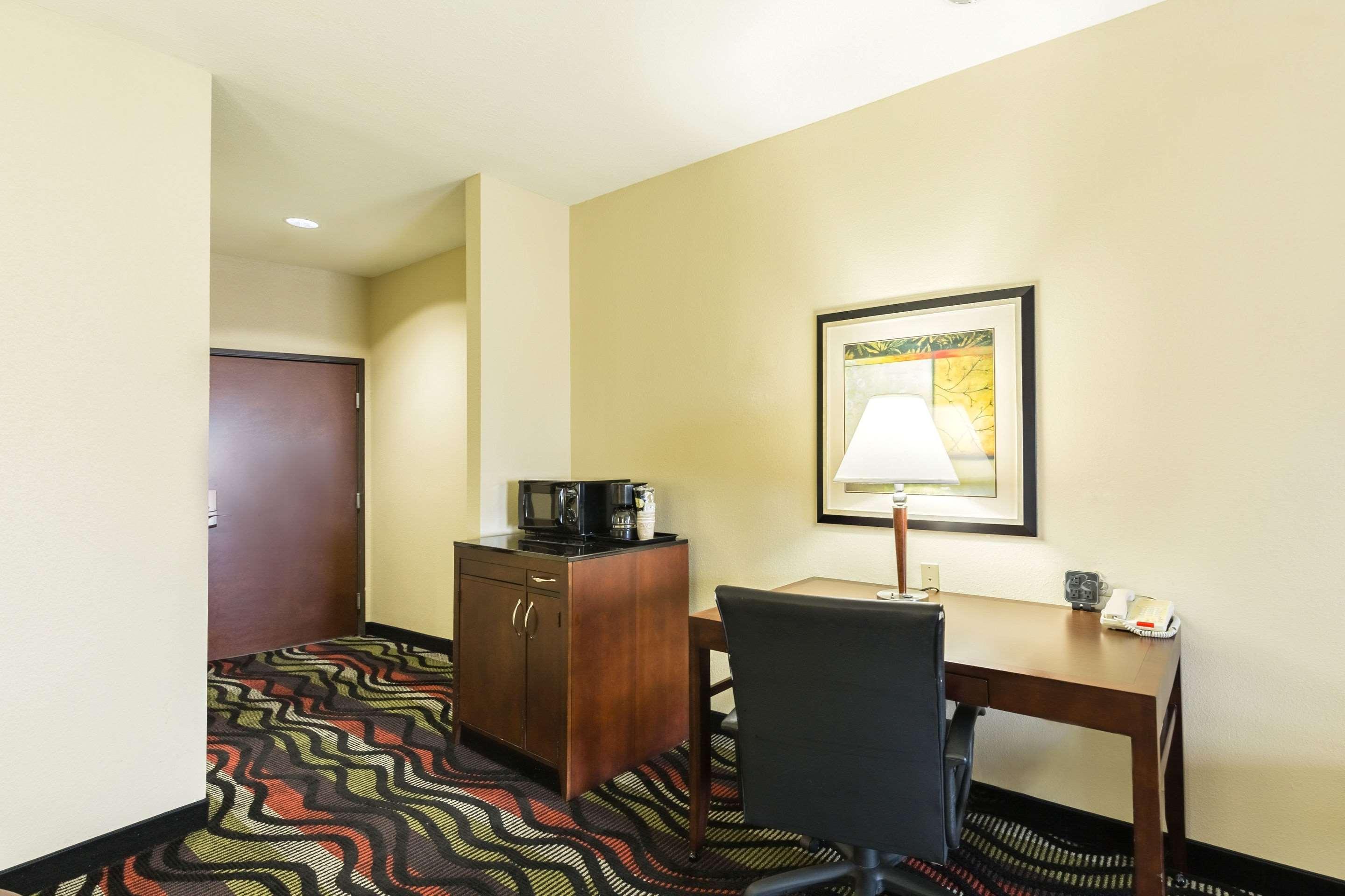 Comfort Suites Beaumont I-10 المظهر الخارجي الصورة